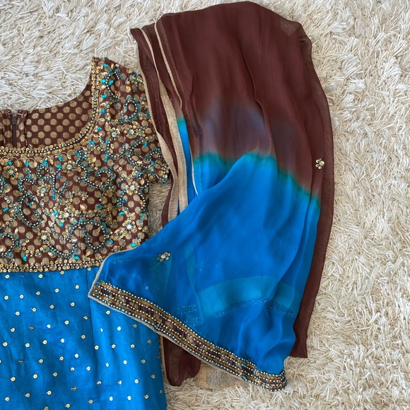 Brown and blue patiala style salwar suit - Picture 5 of 8